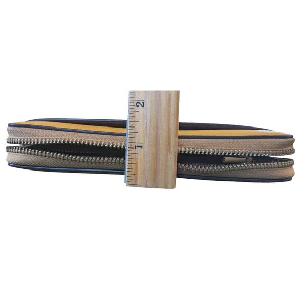 Coach Buttercup Accordion Phone Wallet Polished Pebble Leather Zip Up CC489 New - Picture 10 of 16